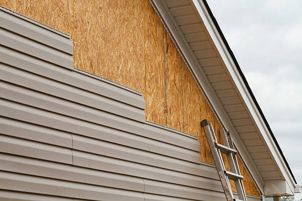24/7 Emergency Storm Damage Siding Repair experts in Barboursville, WV